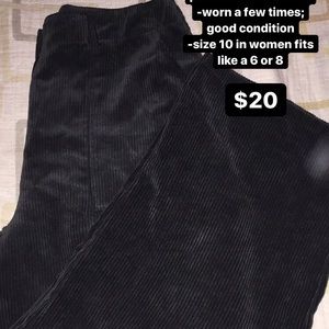 Corduroy black pants from Cotton On👌🏽